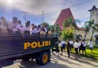 Polres-Sumba-Timur-Melayani-dengan-Tulus,-Fasilitasi-Siswa-SMP-Ke-Acara-Natal-Bersama-Se-Sumba-Timur
