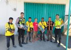 Satlantas-Sumba-Timur-Beri-Perhatian-kepada-Ojol-Maxim-dalam-Program-Polantas-Menyapa
