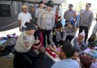 Wakapolda-NTT-Dampingi-Astamaops-Kapolri-Tinjau-Posko-Pengungsian-Korban-Gempa-di-Reo