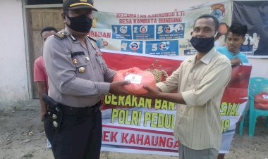 Polsek-Kahaunga-Eti-Jangkau-3-Desa-Salurkan-Bansos-Beras