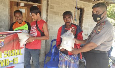 Polsek-Pahunga-Lodu-Salurkan-Bansos-Kapolri-Tahap-3