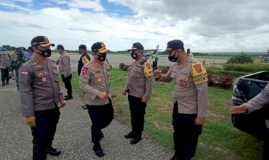 Pantau-Langsung-Pelaksanaan-Pemilukada,-Kapolda-NTT-Kunjungi-Wilayah-Sumba-Timur