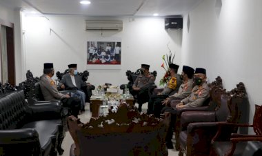 Sowan-ke-Ketua-MUI-Sulsel,-Kapolri-Sebut-Dukungan-Ulama-Sangat-Penting-Untuk-Menjaga-Kamtibmas