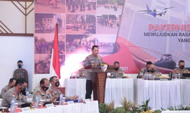 Kapolri-Dorong-Baharkam-Melakukan-Reformasi-Kultural,-Tampil-Humanis-dan-Tegas