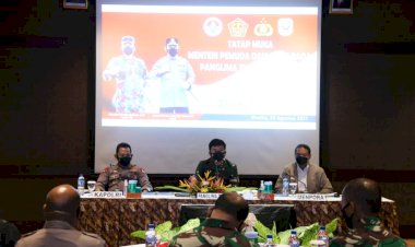 Rapat-Kesiapan-PON-XX-Bareng-Forkopimda-Mimika,-Kapolri:-Perlu-Langkah-Extraordinary-Cegah-Covid-19