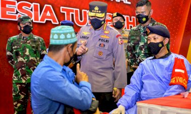 Kapolri-Tegaskan-Soliditas-dan-Sinergitas-TNI-Polri-akan-Wujudkan-Kekebalan-Komunal