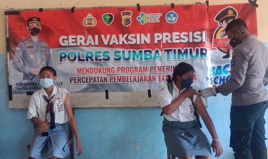 Vaksin-Go-To-School-Polres-Sumba-Timur,-SMAN-1-Haharu-Dapat-450-Dosis-Vaksin