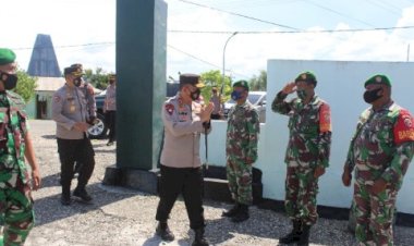 Kunjungi-Mako-Koramil-1601-05-Kota-Waingapu,-Kapolda-NTT-Puji-Kebersihan-dan-Kerapian-Mako