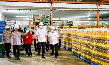 Kapolri-Pastikan-Awasi-Alur-Distribusi-dan-Harga-Minyak-Goreng -di-Pasar