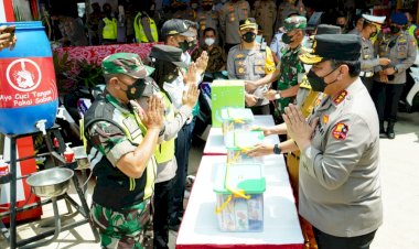 Tinjau-Pos-Pam,-Polri-Paparkan-Upaya-Wujudkan-Mudik-Aman-dan-Sehat