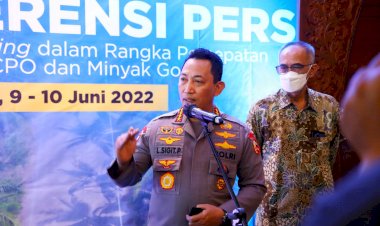 Polri-Awasi-17-Ribu-Pasar-Pastikan-Ketersediaan-dan-Harga-Minyak-Goreng-Terjaga