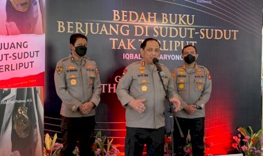 Akpol-96-Luncurkan-Buku-'Berjuang-di-Sudut-sudut-Tak-Terliput