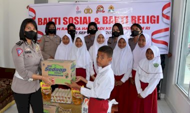 Sambut-HUT-Polwan-Ke-74,-Srikandi-Bhayangkara-Polres-Sumba-Timur-Lakukan-Anjangsana