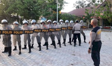 Tingkatkan-Kemampuan-Satuan-Samapta-Polres-Sumba-Timur-Lakukan-Latihan-Dalmas