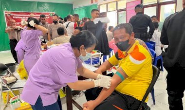 Datang-Ke-Sumba-Timur,-Biddokes-Polda-NTT-Lakukan-Rikes-Berkala-Personil-Polri.