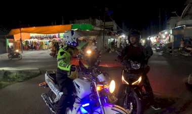 Sat-Lantas-Polres-Sumba-Timur-Lakukan-Patroli-Malam-Cegah-Pelanggaran-Penyebab-Laka-Lantas