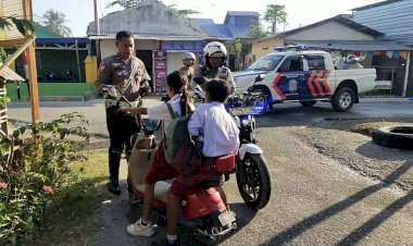 Sat-Lantas-Polres-Sumba-Timur-Tertibkan-Pengendara-Sepeda-Listrik-Yang-Tidak-Pada-Tempatnya