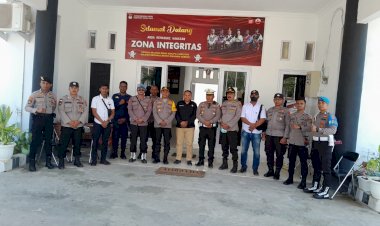 Giat-OMB-Turangga-2023---2024,-Polres-Sumba-Timur-Patroli-Ke-KPU-Dan-Bawaslu.