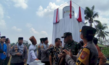 Bahagianya-Warga-Ciamis-dapat-Bantuan-Sumur-Bor-dan -Paket-Sembako-dari-Operasi-NCS-Polri.