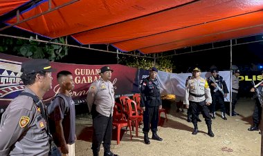 Polres-Sumba-Timur-Dan-Brimob-Kompi-4-Yon-C-Pelopor-Sumba-Lakukan-Patroli-Cipta-Kondisi-di-H-1-Peksanaan-PSU