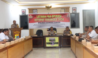 Persiapan-Pengamanan-Hari-Raya-Idul-Fitri-1445-H,-Polres-Sumba-Timur-Lakukan-Latihan-Pra-Operasi.