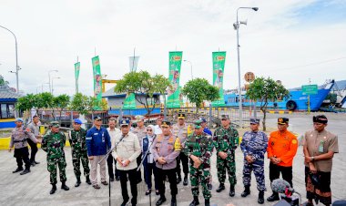 Tinjau-Pelabuhan-Gilimanuk-Ketapang,-Kapolri-Paparkan-Strategi-Wujudkan-Mudik-yang-Aman-dan-Nyaman