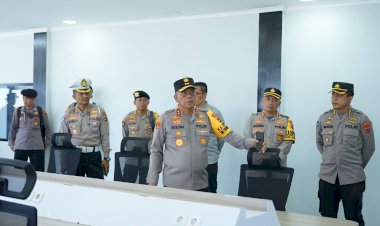 Kapolda-NTT-Memastikan-Kesiapan-Command-Center-untuk-HDCM-RI-RRT-ke-4-di-Labuan-Bajo