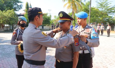 Kabag-Perencanaan-Polres-Sumba-Timur-Naik-Pangkat-Pengabdian-Menjadi-Komisaris-Polisi.