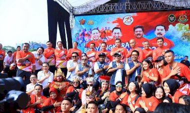 Kapolri-Buka-Bhayangkara-Fun-Walk-2024:-Bersama-Bergerak-untuk-Persatuan