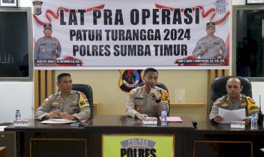 Kapolres-Sumba-Timur-AKBP-E.-Jacky-T.-Umbu-Kaledi-Pimpin-Lat-Pra-Ops-Patuh-Turangga-2024.