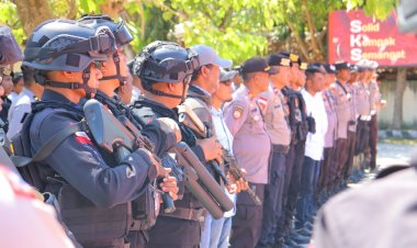 Hari-Terakhir-Tahap-Pendaftaran-Pilkada-Dan-Deklarasi-Pasangan-Calon,-Polres-Sumba-Timur-Perketat-Pengamanan.