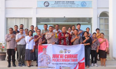 Kapolres-Sumba-Timur-Laksanakan-Jumat-Curhat-Di-Kantor-Sinode-Gereja-Kristen-Sumba