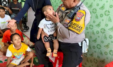 Satuan-Lantas-Polres-Sumba-Timur-Sambut-HUT-Lalu-Lintas-ke-69-Dengan-Kegiatan-Anjangsana-Ke-Panti-Asuhan