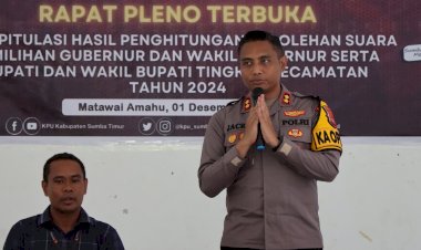 Hadiri-Rapat-Pleno-Terbuka-Di-Kecamatan-Ngadu-Ngala,-Kapolres-Sumba-Timur-Sampaikan-Apresiasi-Kepada-Semua-Pihak