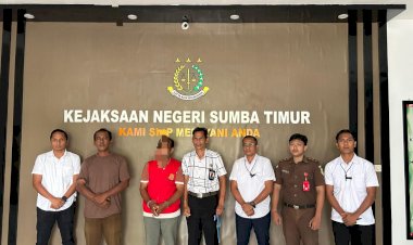 Turut-Serta-Lakukan-Korupsi-Pengelolaan-Anggaran-Pendapatan-dan-Belanja-Desa-(APBDes),-Polres-Sumba-Timur-Serahkan-MRD-kepada-Kejaksaan-Negeri-Sumba-Timur.