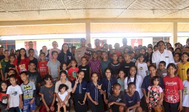 Kapolres-Sumba-Timur-dan-Kapolres-Sumba-Barat-Lakukan-Silaturahmi-ke-Yayasan-Iman-Pengharapan-dan-Kasih-di-Desa-Tana-Mbanas