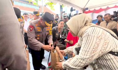 Kapolri-Cek-Langsung-Pelayanan-Arus-Balik-di-Stasiun-Tawang,-Dorong-Pemudik-Gunakan-Kereta-Api