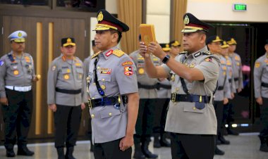 Pelantikan-Astamaops-Kapolri,-Komjen-Pol-Imam-Sugianto-Serah-Terima-Jabatan-kepada-Irjen-Pol-Akhmad-Wiyagus