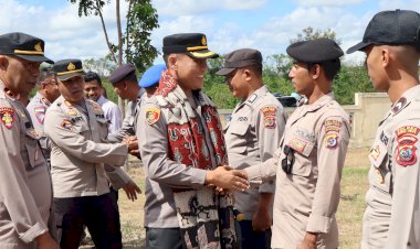 Kunjungan-Kerja-Kapolres-Sumba-Timur:-Perkuat-Sinergi-dan-Jalin-Keharmonisan