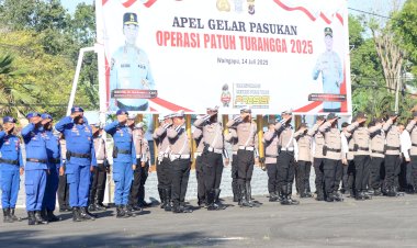 Apel--Gelar-Pasukan-Operasi-Patuh-Turangga-2025-Polres-Sumba-Timur,-Fokus-Utama-Keselamatan-Pengguna-Jalan