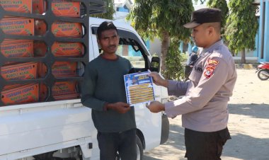 Polres-Sumba-Timur-Gencarkan-Edukasi-Tertib-Lalu-Lintas-Melalui-Operasi-Patuh-Turangga-2025