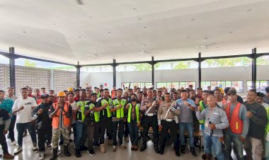 Sosialisasi-Lalu-Lintas-di-PT-MSM,-Polres-Sumba-Timur-Tekankan-Pentingnya-Keselamatan-Berkendara