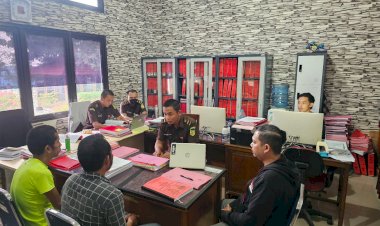 Polsek-Lewa-Polres-Sumba-Timur-Serahkan-ADN-dan-LG, -Tersangka-Kasus-Curanmor-ke-Kejaksaan-Negeri-Sumba-Timur