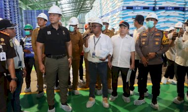 Kapolres-Sumba-Timur-Hadiri-Kunker-Menko-Infrastruktur-dan-Menteri-Transmigrasi-RI-di-PT.-MSM