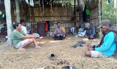 Bhabinkamtibmas-Desa-Kondamara-Tekankan-Pentingnya-Kamtibmas-dan-Ketahanan-Pangan