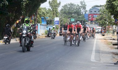 Tour-De-EnTeTe-Tiba-di-Sumba-Timur,-Polres-Pastikan-Keamanan-Terjaga