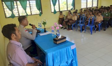 Polsek-Pandawai-Gelar-Jumat-Curhat-di-SMP-SATAP-Walatungga,-Ajak-Pelajar-Cegah-Kenakalan-Remaja