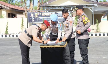 Penyerahan-Jabatan-Kasat-Reskrim-Polres-Sumba-Timur:-Iptu-Helmi-Pindah-Tugas-ke-Kupang