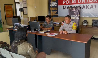 Sigap-dan-Responsif,-Pamapta-Polres-Sumba-Timur-Layani-Warga-yang-Kehilangan-Dokumen