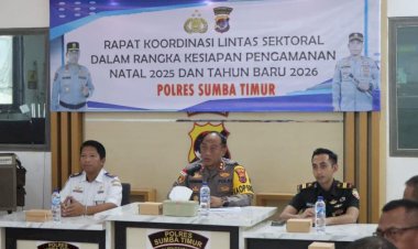 Polres-Sumba-Timur-Gelar-Rapat-Lintas-Sektoral-Jelang-Pengamanan-Natal-2025-dan-Tahun-Baru-2026